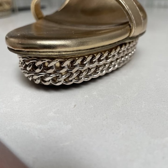 Jessica Rich Gold Sandal - Picture 2 of 2